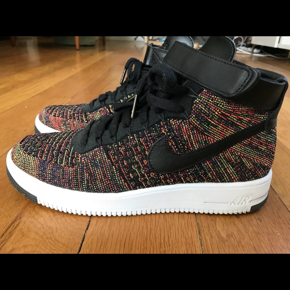 Nike Air Force 1 Mid Flyknit